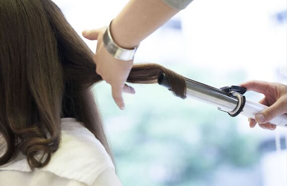 大切な日のためのヘアセットをいたします | 府中市の美容院・Atelier hako
